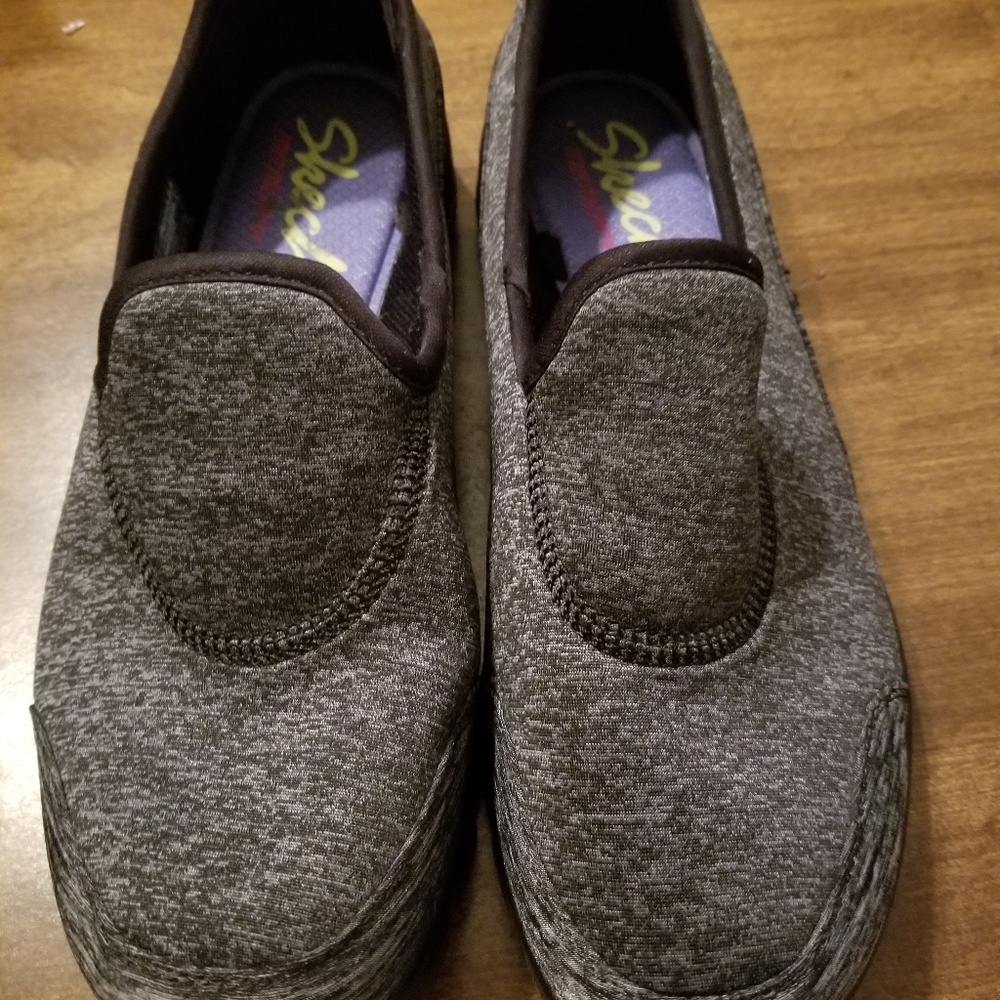 Sketchers Slip Ons